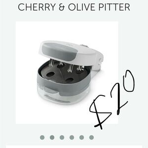 Egg Cooker Steamer in Gray and White - Compact Breakfast Appliance